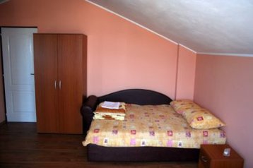 Muntenegru Privát Baošići, Interiorul